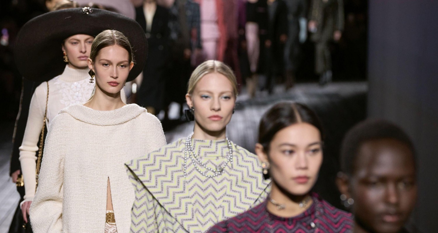 How to become a fashion buyer